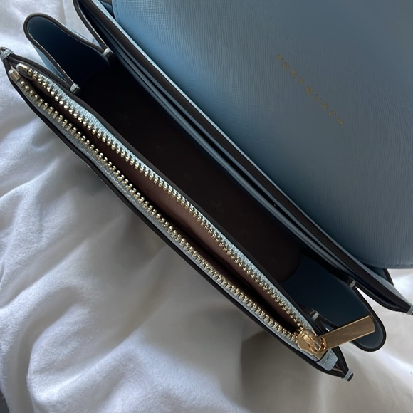 TORY BURCH Emerson Chain Wallet Crossbody - Picture 5 of 8